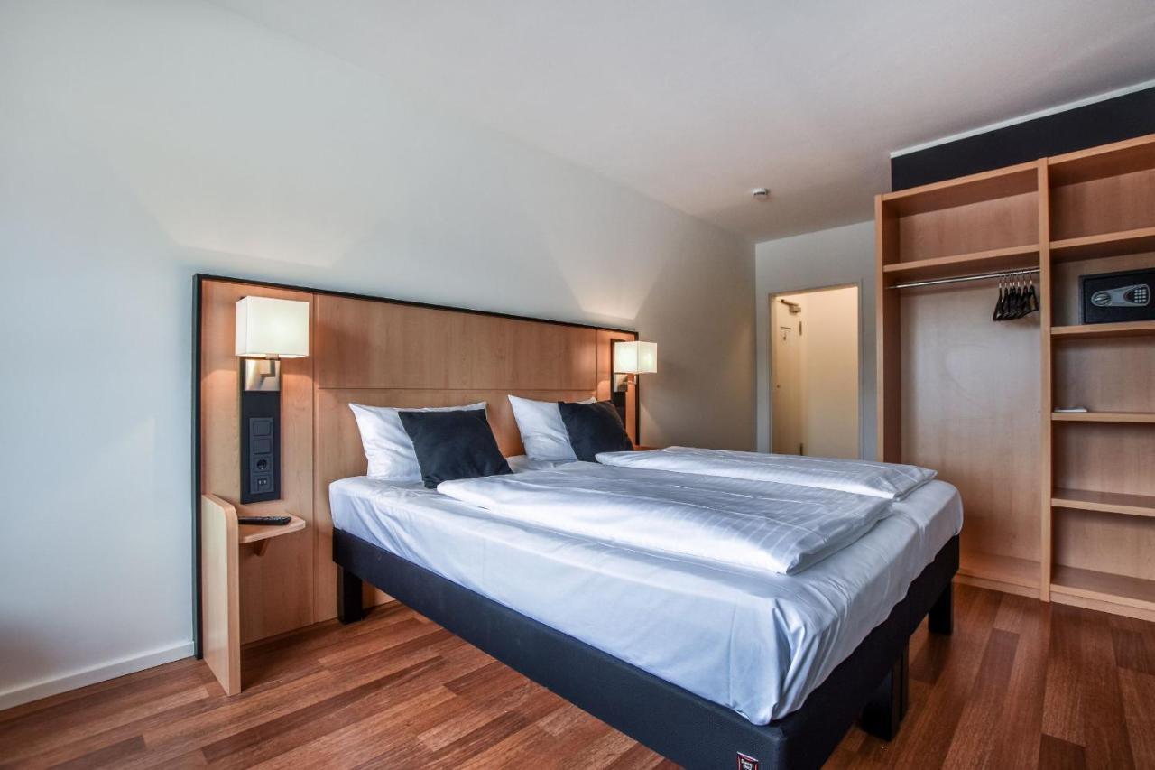 Stay Lev Hotel Leverkusen Eksteriør billede